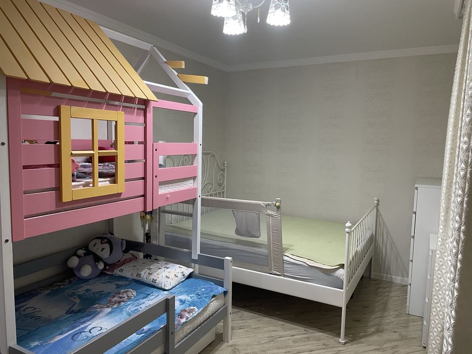 Бортик для кровати