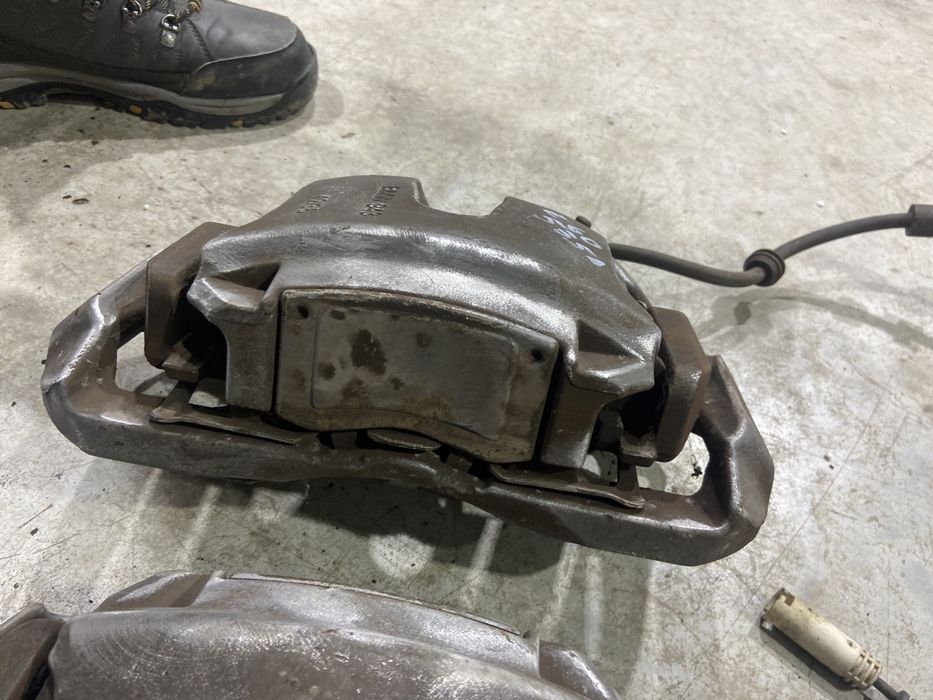 Kit frane etrieri Bmw 535d Bmw E60 E61 fata spate