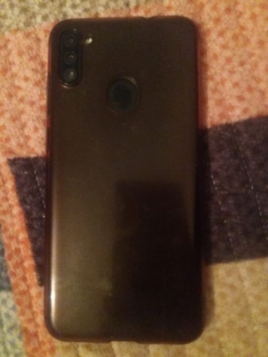 Samsung a11 телефон