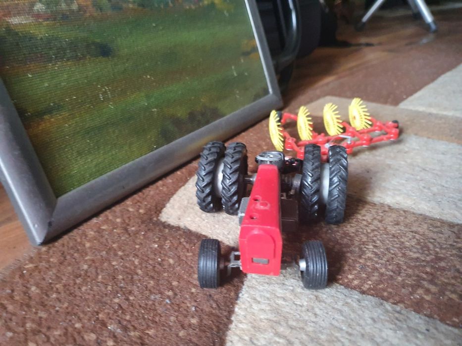 Tractor jucarie de colectie