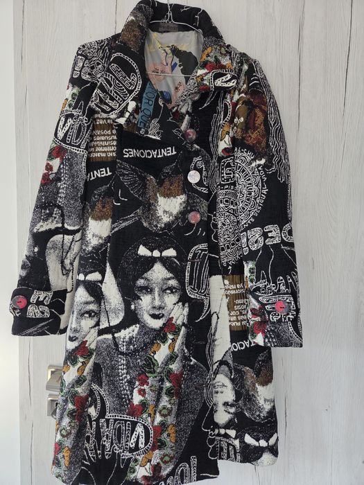 Уникално палто Desigual