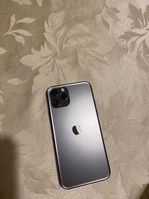 iPhone 11 Pro перфектен