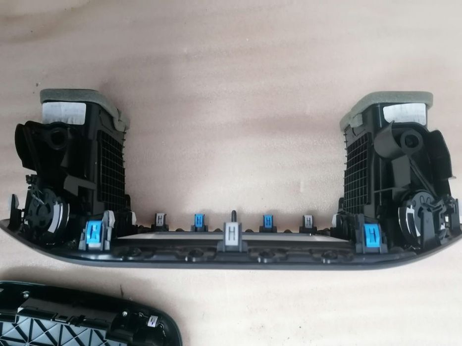 panou grile ventilatie centrale jeep compass 2017-2020 cod 5ut63dx8ab