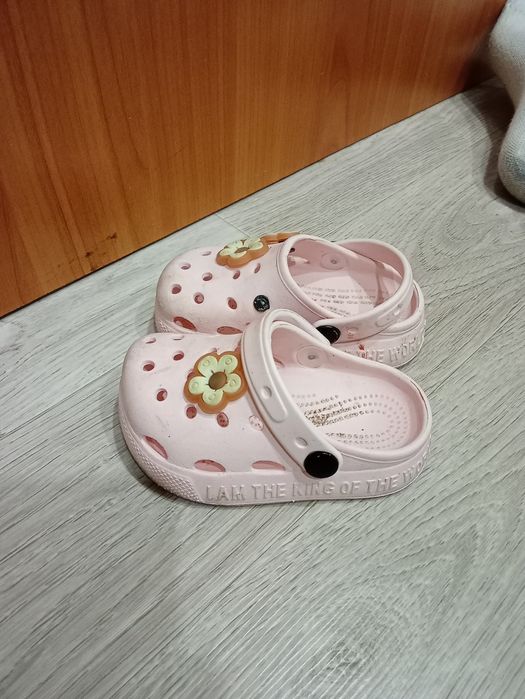 Продам детскую обувь бу