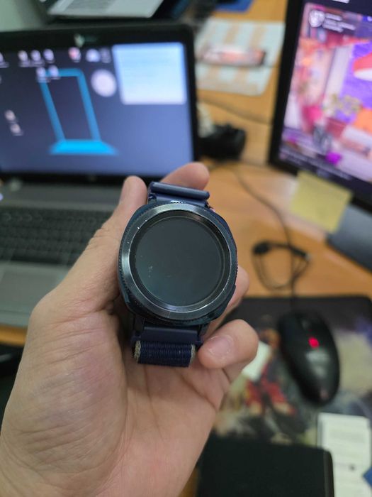 Продам Samsung Gear Sport