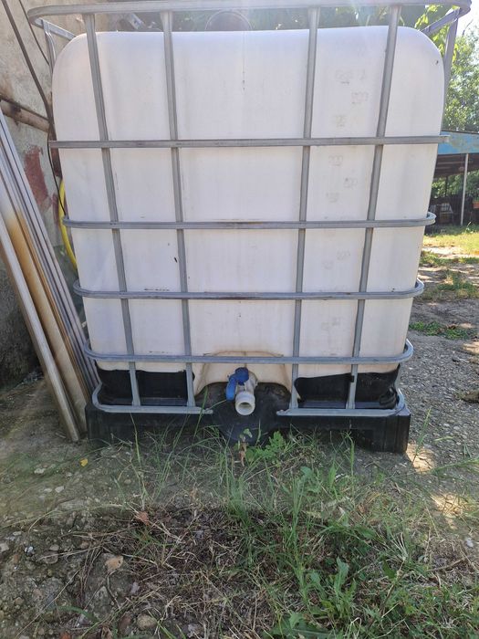 Бидони 1000 л IBC