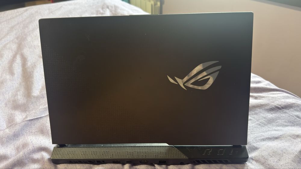 Asus ROG Strix g15 513 IC