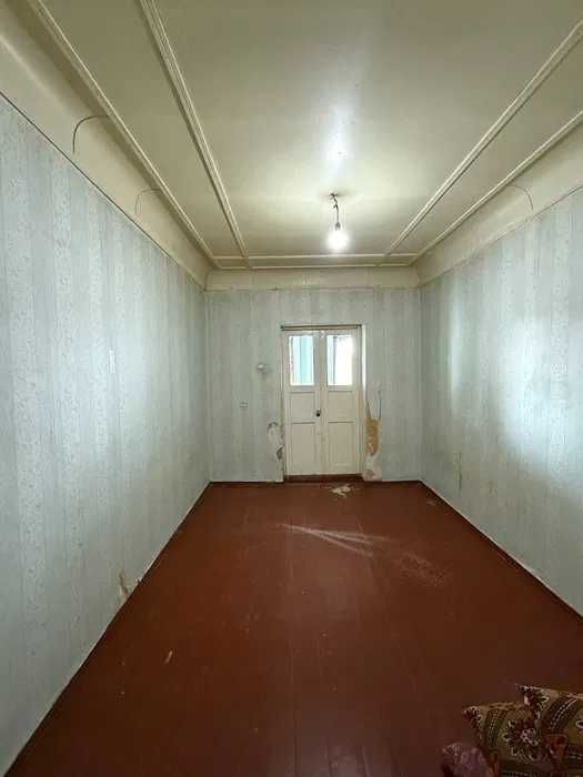 Срочно сдается дом 6 ком,15 сот,за  парком Янги Узбекистан под хостел