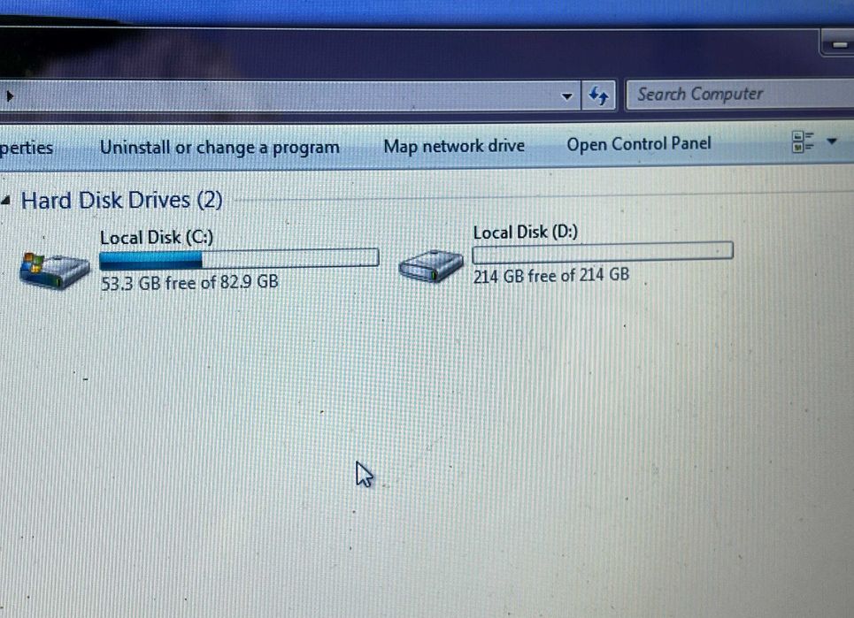 Laptop Lenovo G570 Intel i5 4GB RAM 250GB HDD Windows 7 defect carcasă