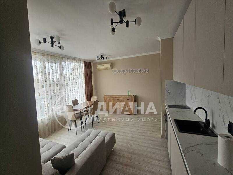 Продава се Двустаен апартамент в Пловдив, Кършияка - 80 кв.м за 2000 €/кв.м - Снимка #2