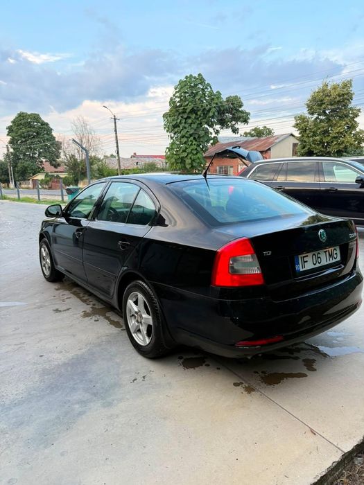 SKODA Octavia 2012 — imagine 4