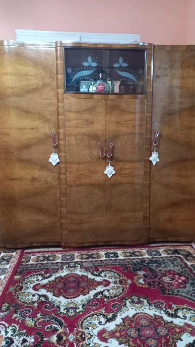 Dulap lemn masiv de nuc