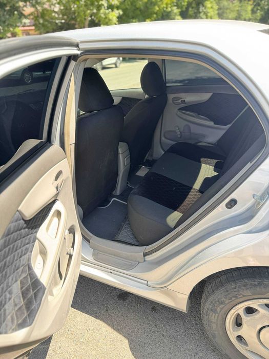 Toyota corolla 2008 год