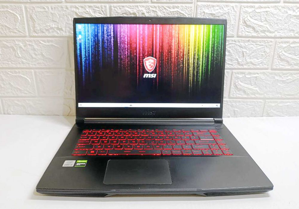 Kuchli Noutbuk sotiladi . igravoy Msi 10 gen GTX 1650