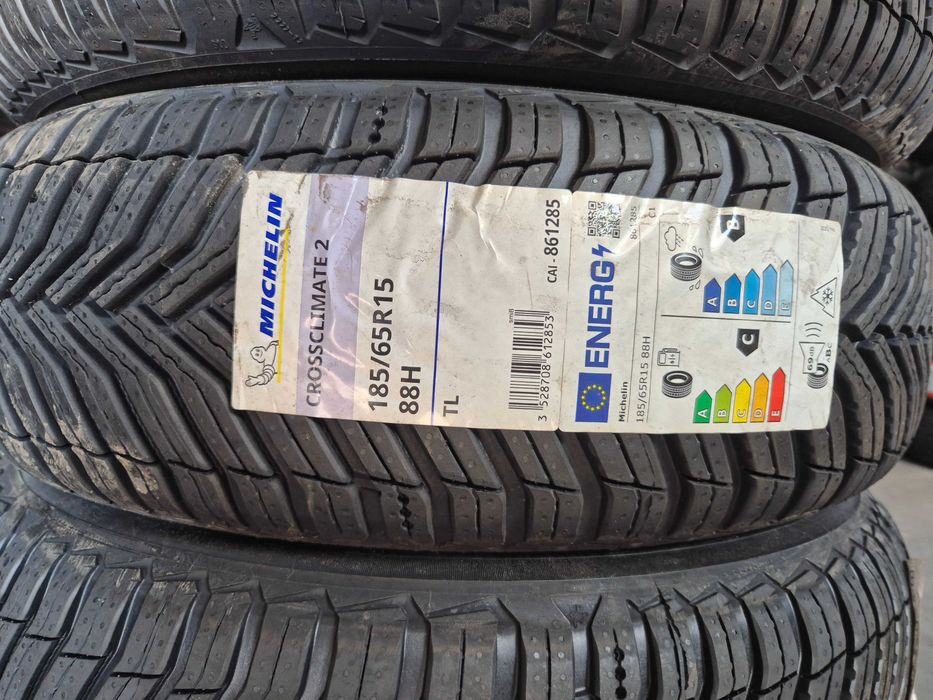 4 Anvelope M+S VARA IARNA 4Sezoane - 185/65/15 88H - Michelin Cross Climate 2 - NOU - DOT 4823 !