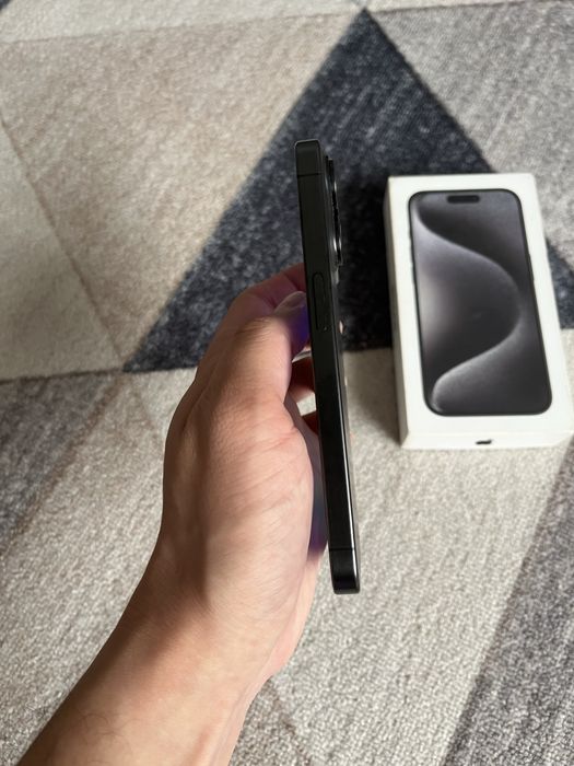 Iphone 15 pro продам