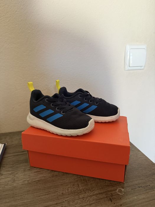 Бебешки  маратонки Adidas