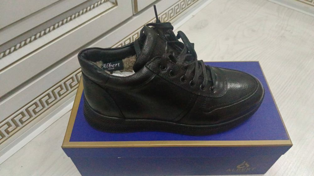 Новый кроссовки обмен