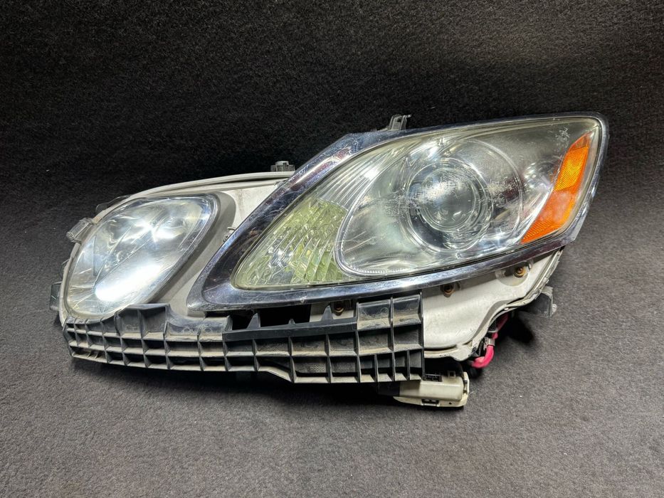 Передние фары Лексус GS300