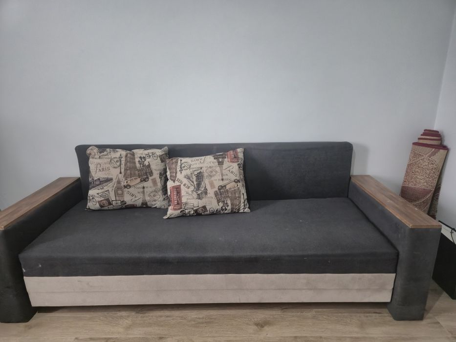 Продам диван срочно