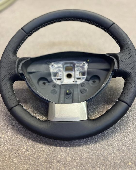 Volan piele naturala Dacia Logan Mcv Sandero Dokker Faza 3 2013-2016