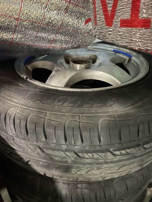Продаю шины с дисками r13