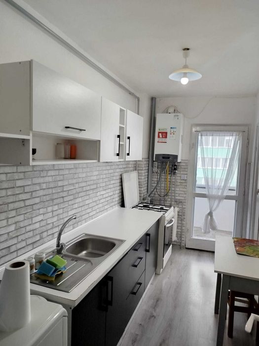 Închiriez apartament 2 camere