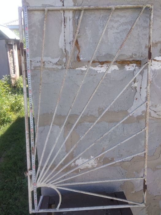 Решотки на окна.