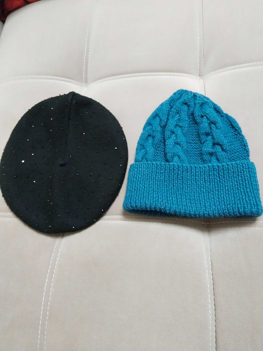 Продам вязанную шапку.