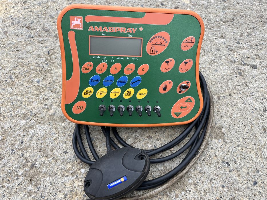 Instalatie de erbicidat AMAZONE UF 1501. 20m