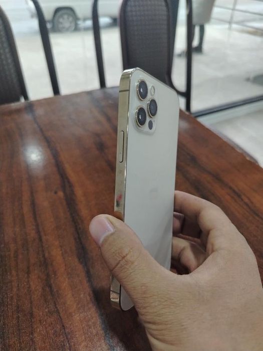 Iphone 12 pro   128 tali 75 yomks