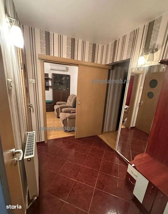 Decomandat 4 Camere Sector 3 Etaj Intermediar