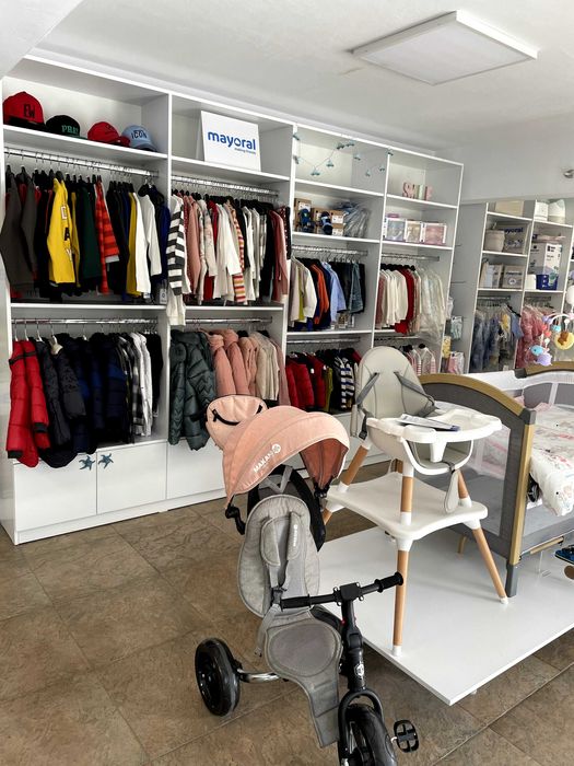 Оборудване / обзавеждане за магазин