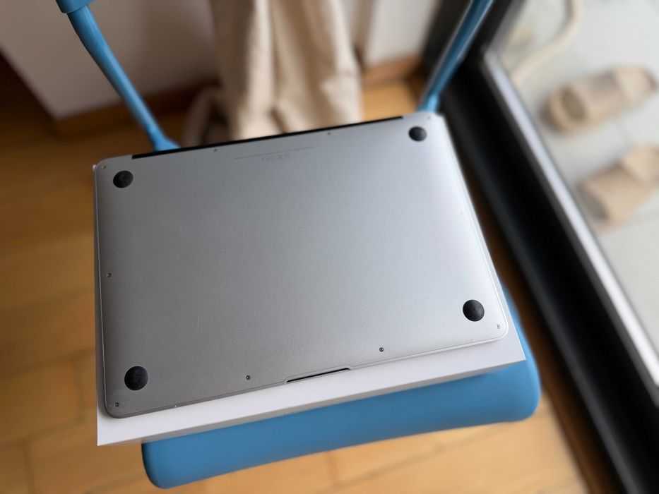 Macbook AIR i5 8gb ram 2017 BATERIE NOUA 100% GARANTIE