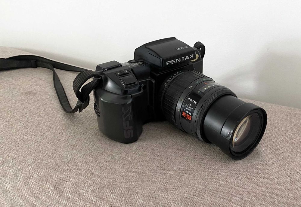Aparat foto SLR Pentax SFX fara obiectiv - doar body - bun