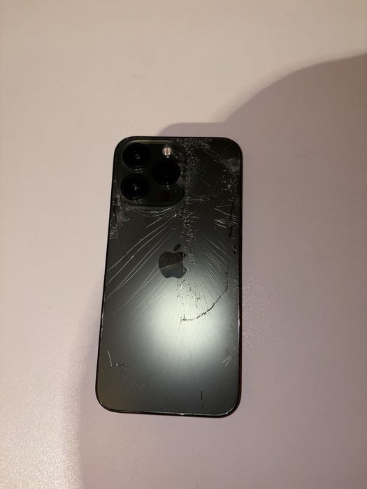 Iphone 13 pro.  130000тг