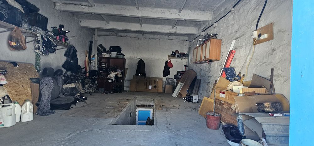 Двухэтажный сухой гараж Ердена