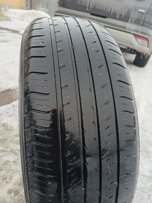 Шины в хорошем состоянии комплект летних шины