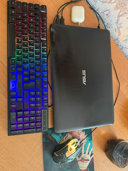 Ноутбук I3 5005+Гарнитура