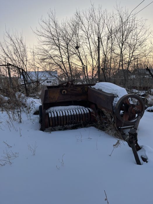 Продам трактора ведущие и неведущие