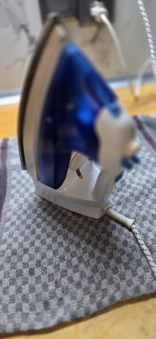 Fier de călcat  cu funcție abur