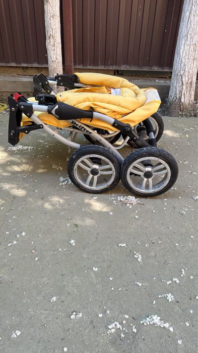 Коляска в отличном состояний