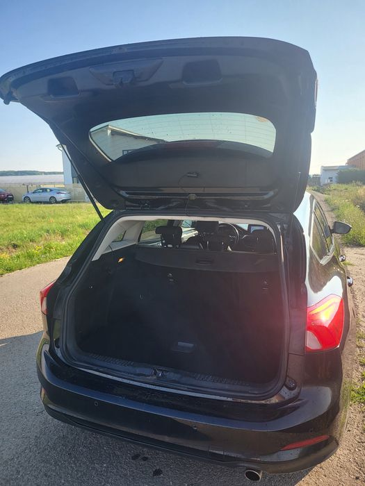 Ford Focus MK4 1.5EcoBoost 120 CP, cutie automată