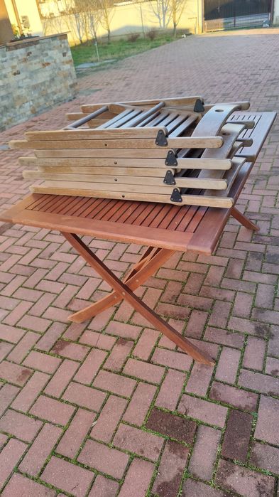 Masa terasa  din lemn