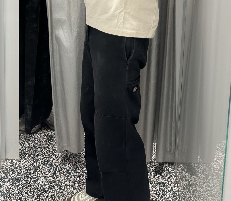 Черные брюки dickies в нормальном состояние