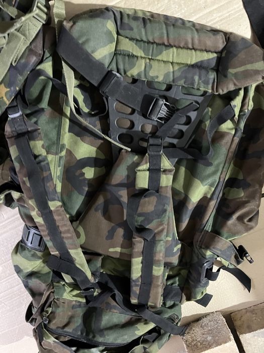 Rucsaci militari camuflaj padure 90 litri