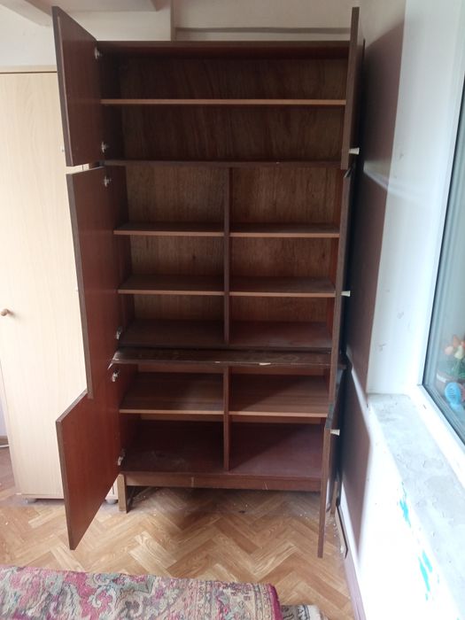 Продается шкаф для всякой всячины