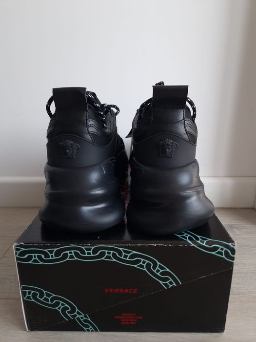 Ver.sace Chain Reaction - Negri - Marimea 43 - Cadoul Ideal - Urgent