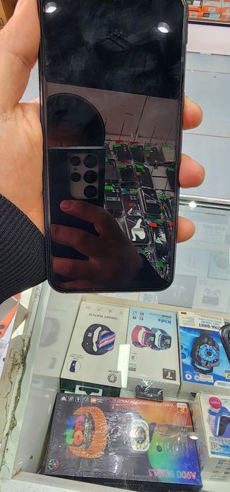 Samsung A50 sotiladi.