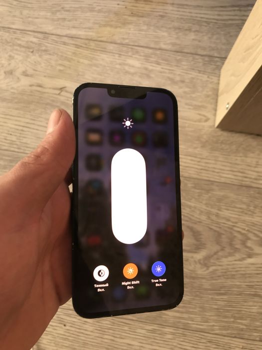 Iphone13 karopkasi bor